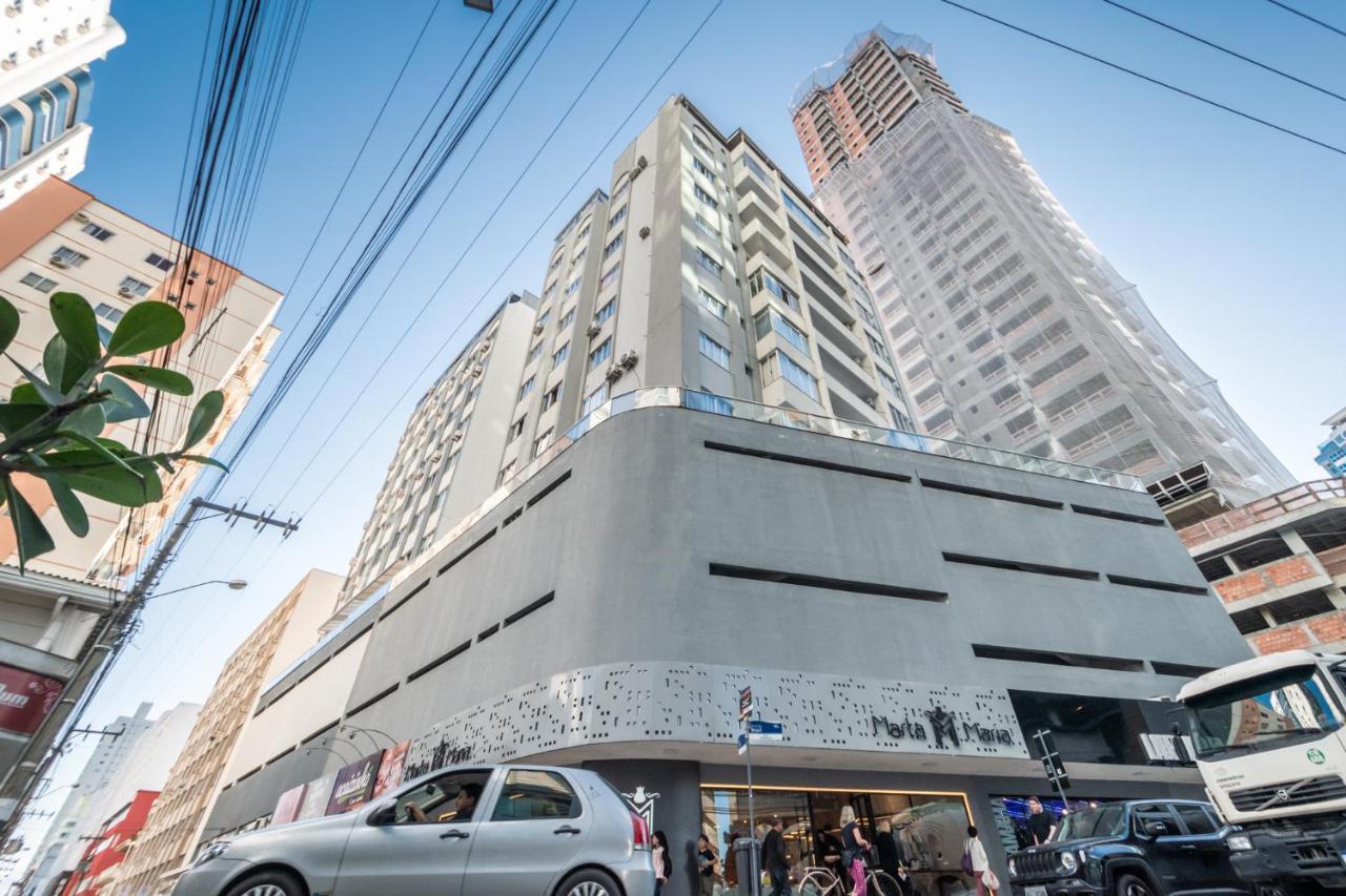 Apartamento Em Frente Ao Shopping Atlantico! Com Sacada, Garagem E Ar Condicionado *